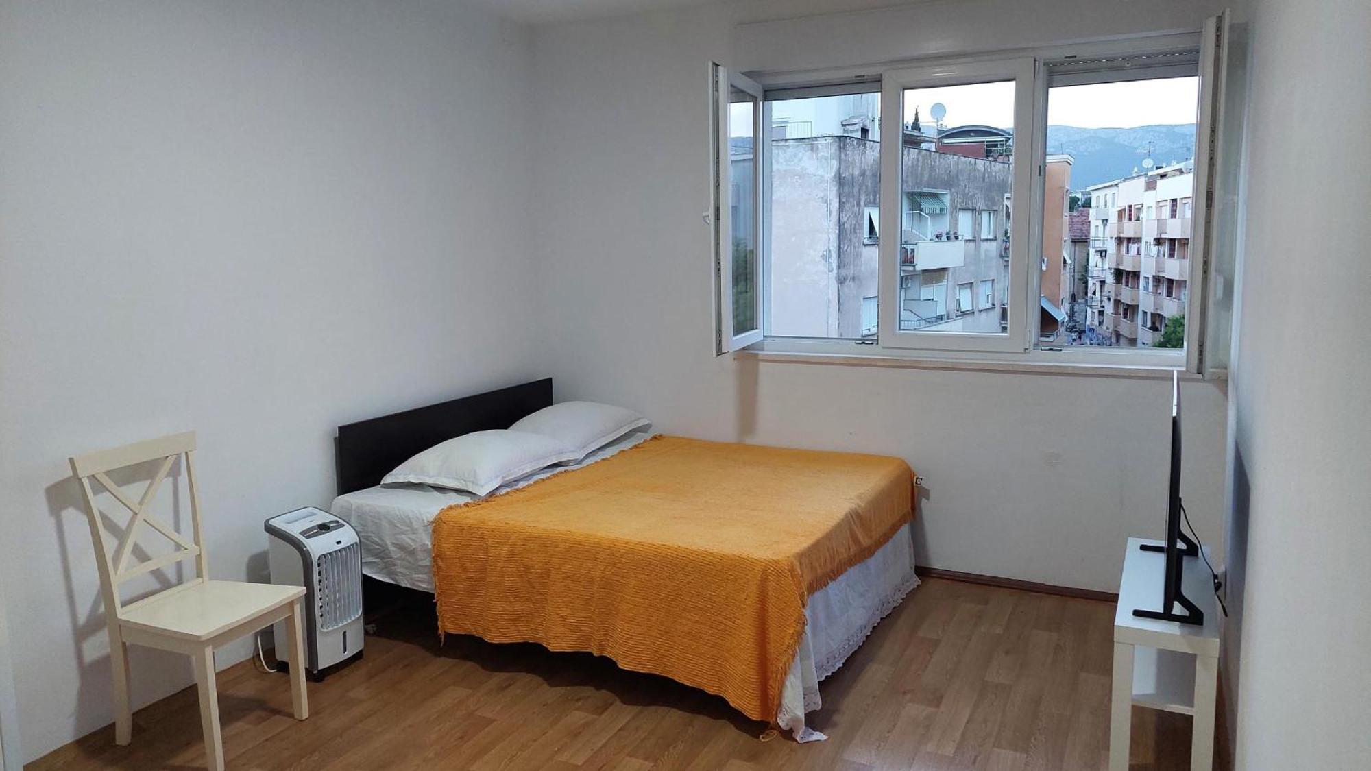 Room With Private Toilet And Terrace In City Center In Shared Apartment Spalato Esterno foto