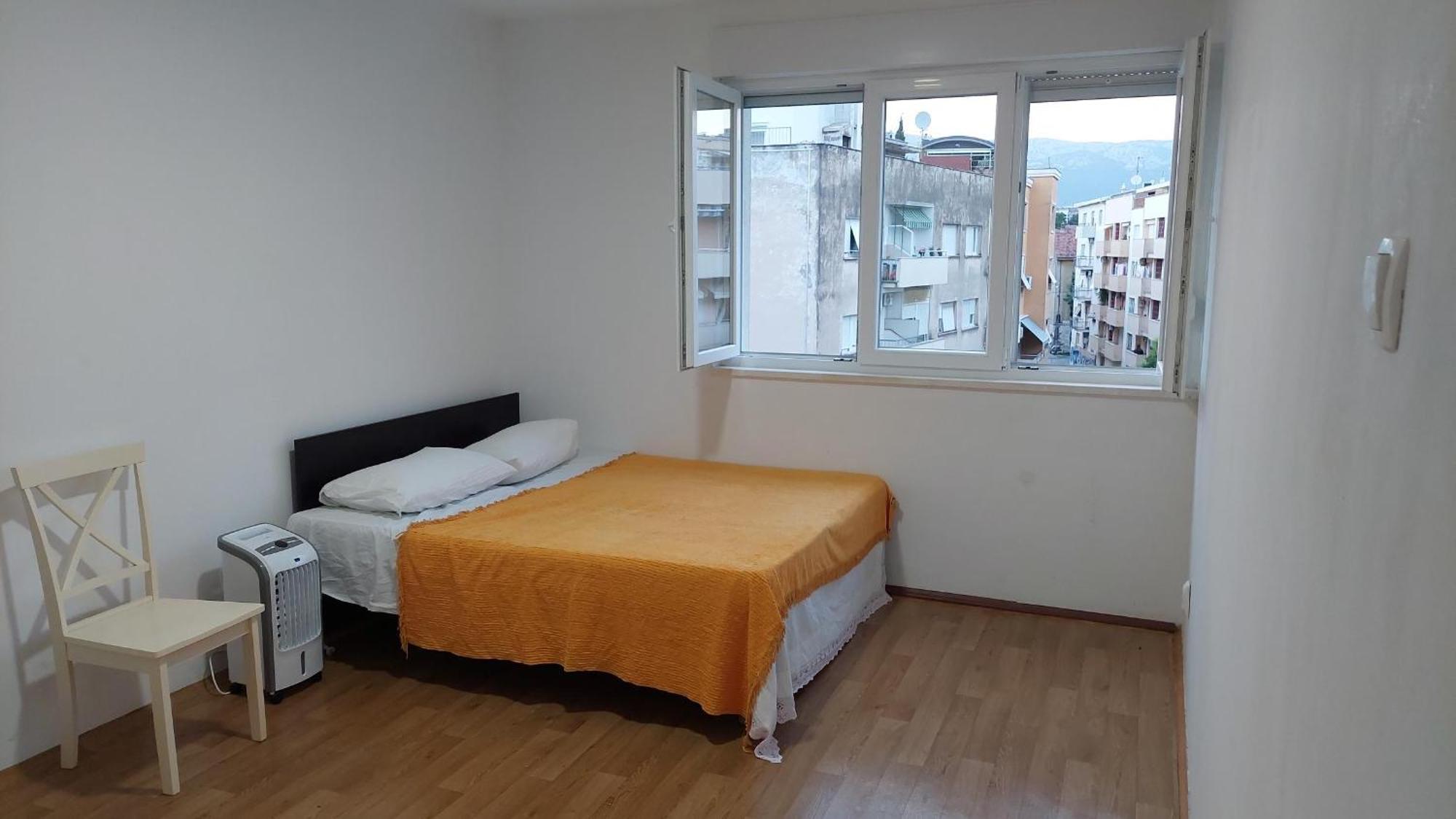 Room With Private Toilet And Terrace In City Center In Shared Apartment Spalato Esterno foto