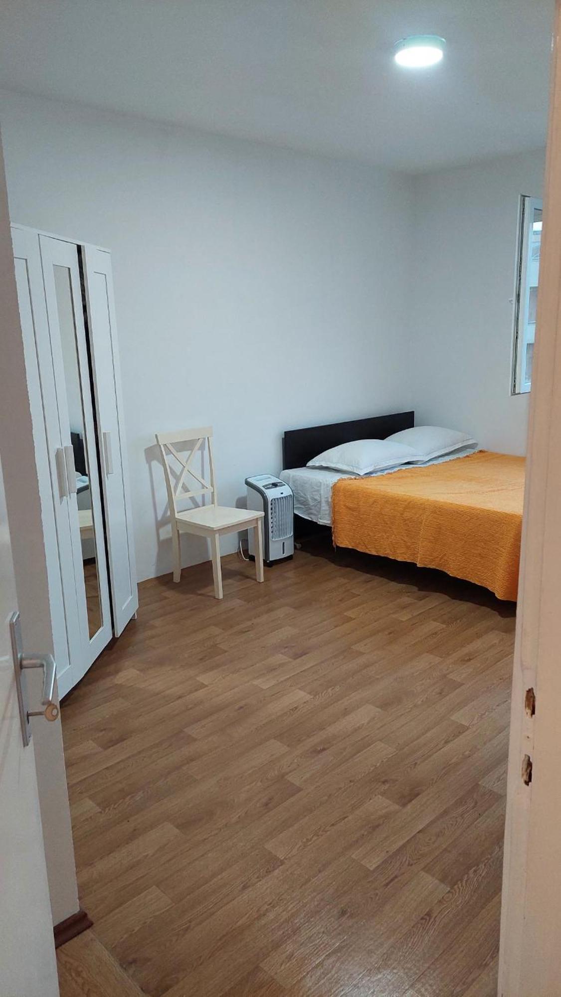 Room With Private Toilet And Terrace In City Center In Shared Apartment Spalato Esterno foto